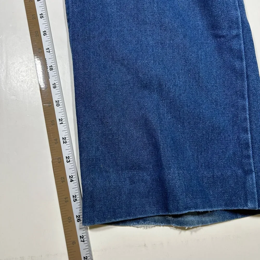 Vintage Levi's‎ Straight Leg Denim Jeans Medium Wash Altered Hem Mens 42x28